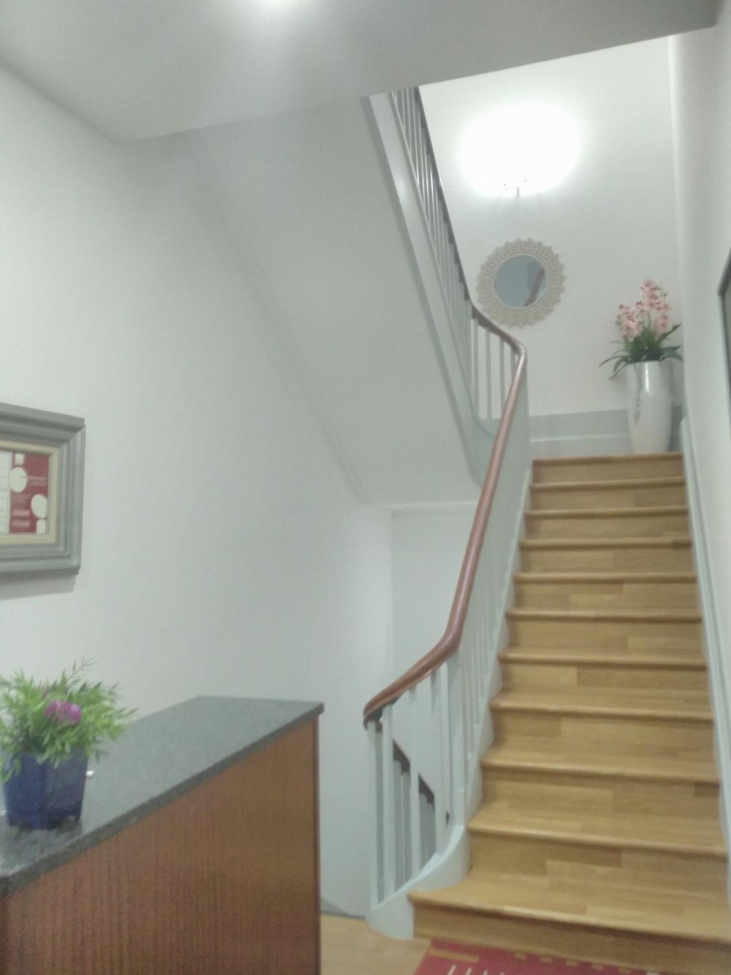 Guest House D. Filipe I Porto Exterior photo