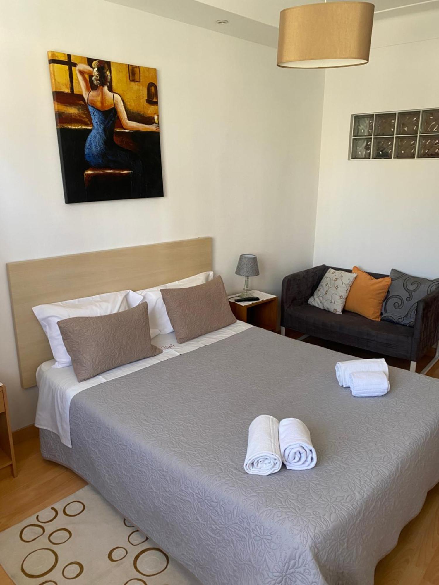 Guest House D. Filipe I Porto Exterior photo